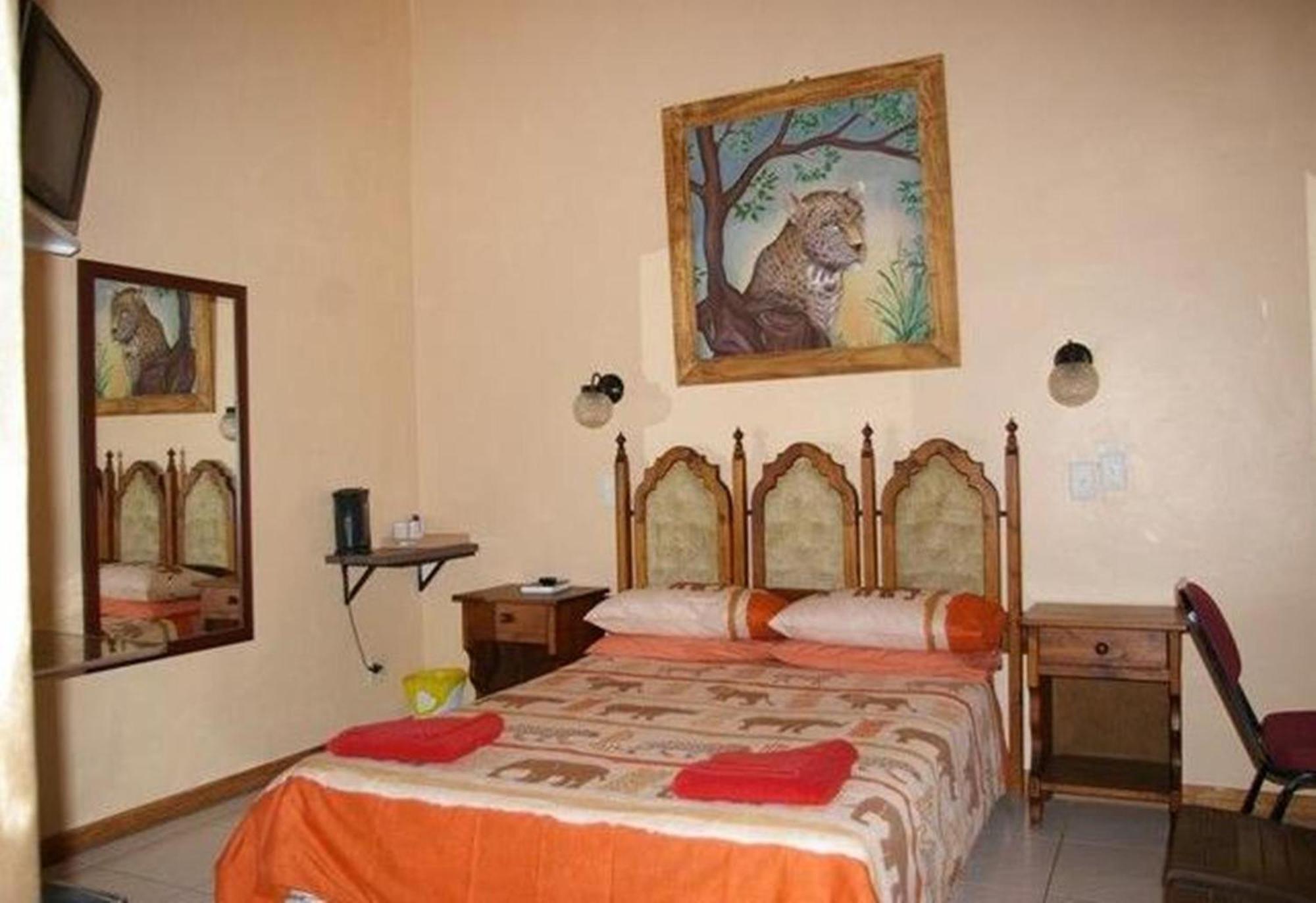 Ingwe Guesthouse Mbombela Dış mekan fotoğraf